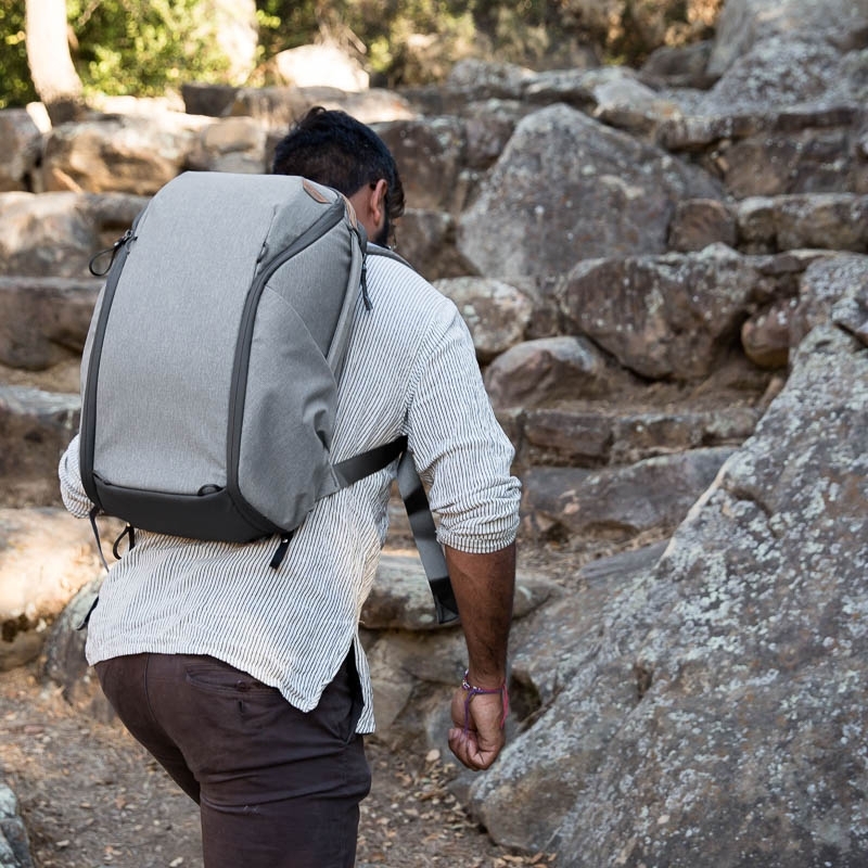 Peak Design Everyday Backpack V2 Zip Foto-Rucksack 15 Liter - Ash (Hellgrau)