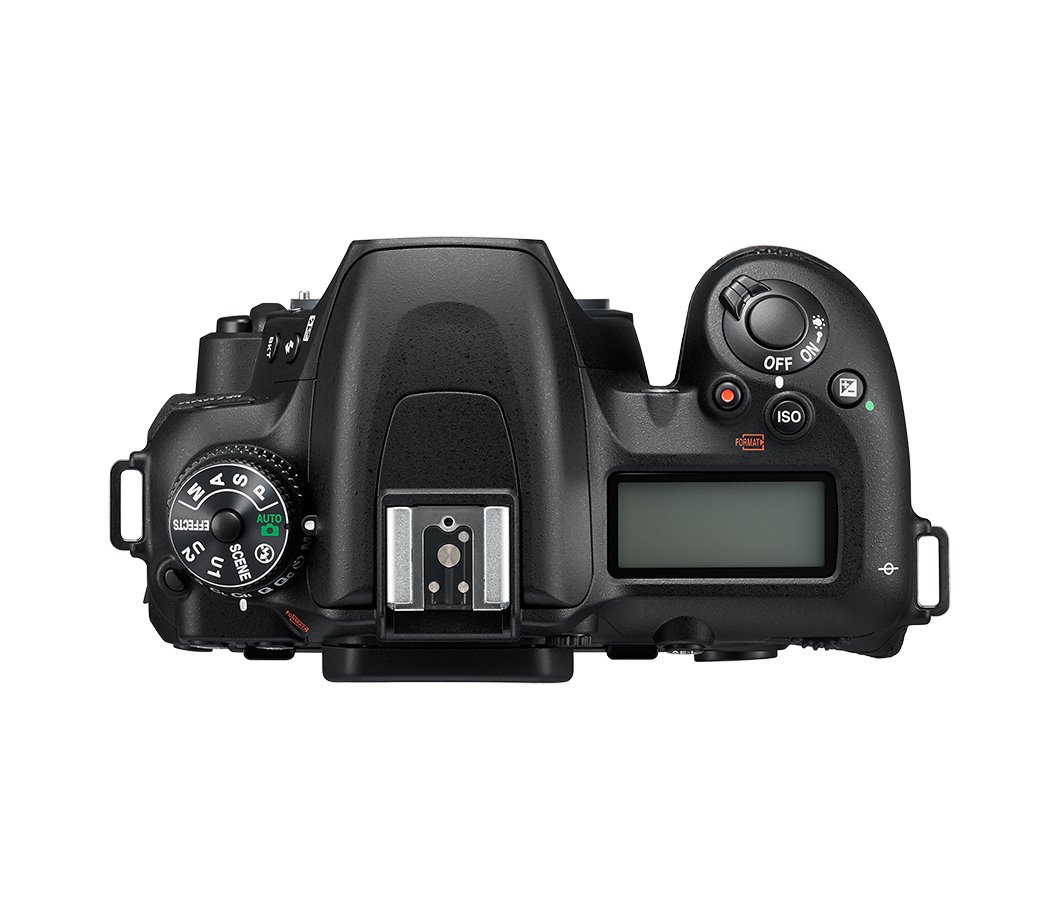 NIKON D7500 + 18-140 ED VR 