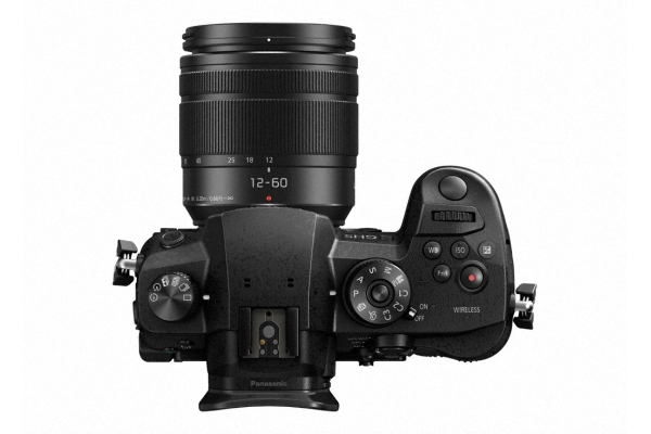 Panasonic LUMIX DC-GH5M Kit + 12-60mm/ 3.5-5.6  schwarz 