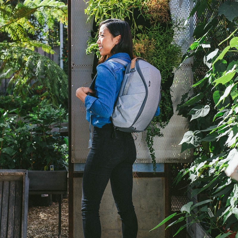 Peak Design Everyday Backpack V2 Zip Foto-Rucksack 15 Liter - Ash (Hellgrau)